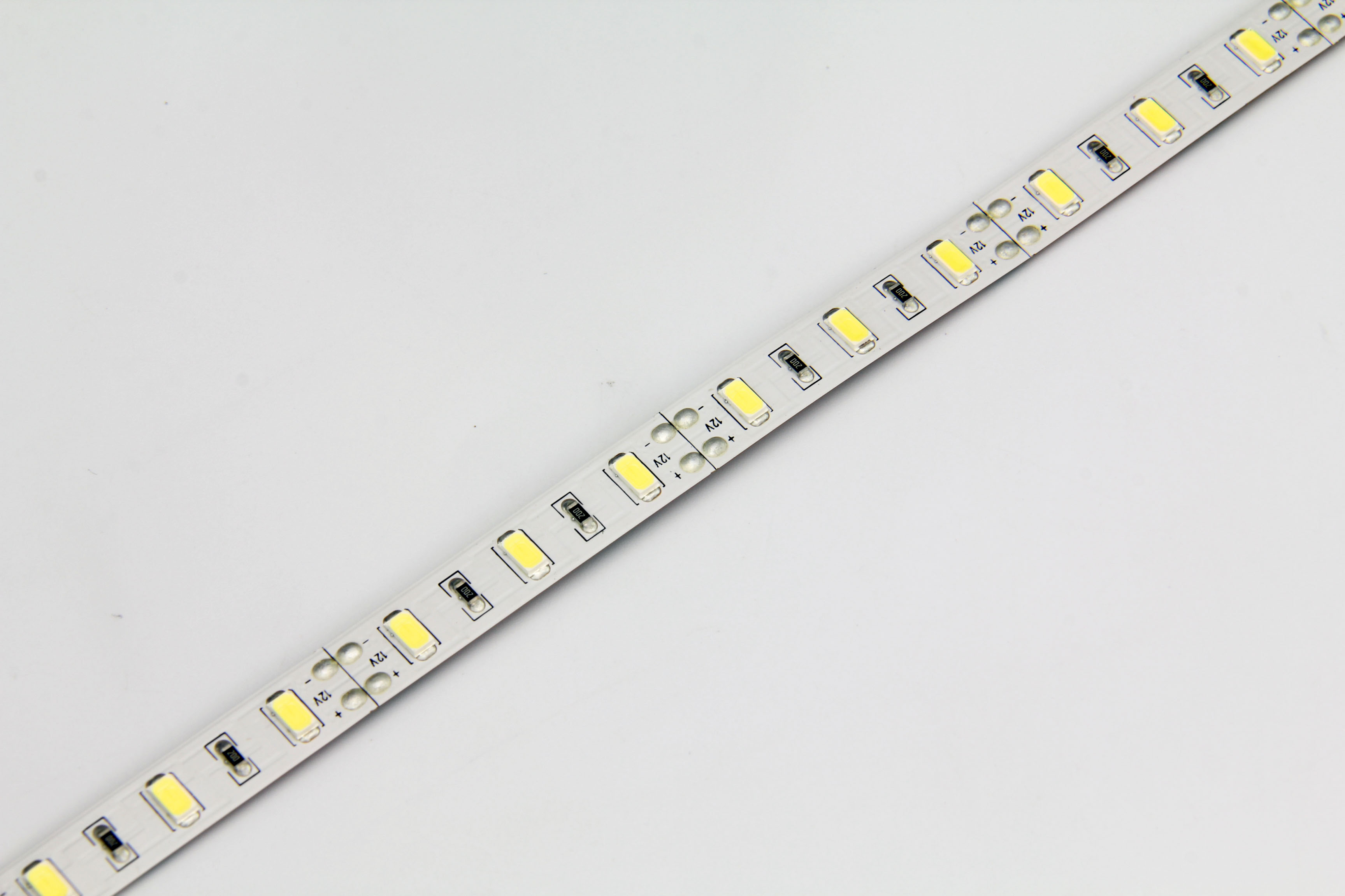 LED pásek SMD 5730 18W 6000K / 60 LED/1m/12V / IP20 balení 5m
